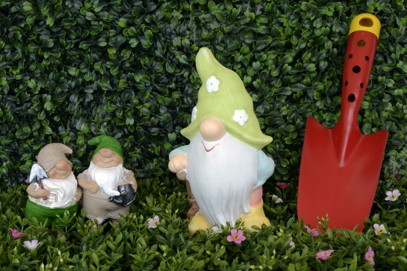 sasu-HYERES-min_garden-gnome-1404358